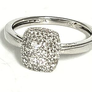 Beautiful 10k White Gold Diamond Ring Size 6.75
